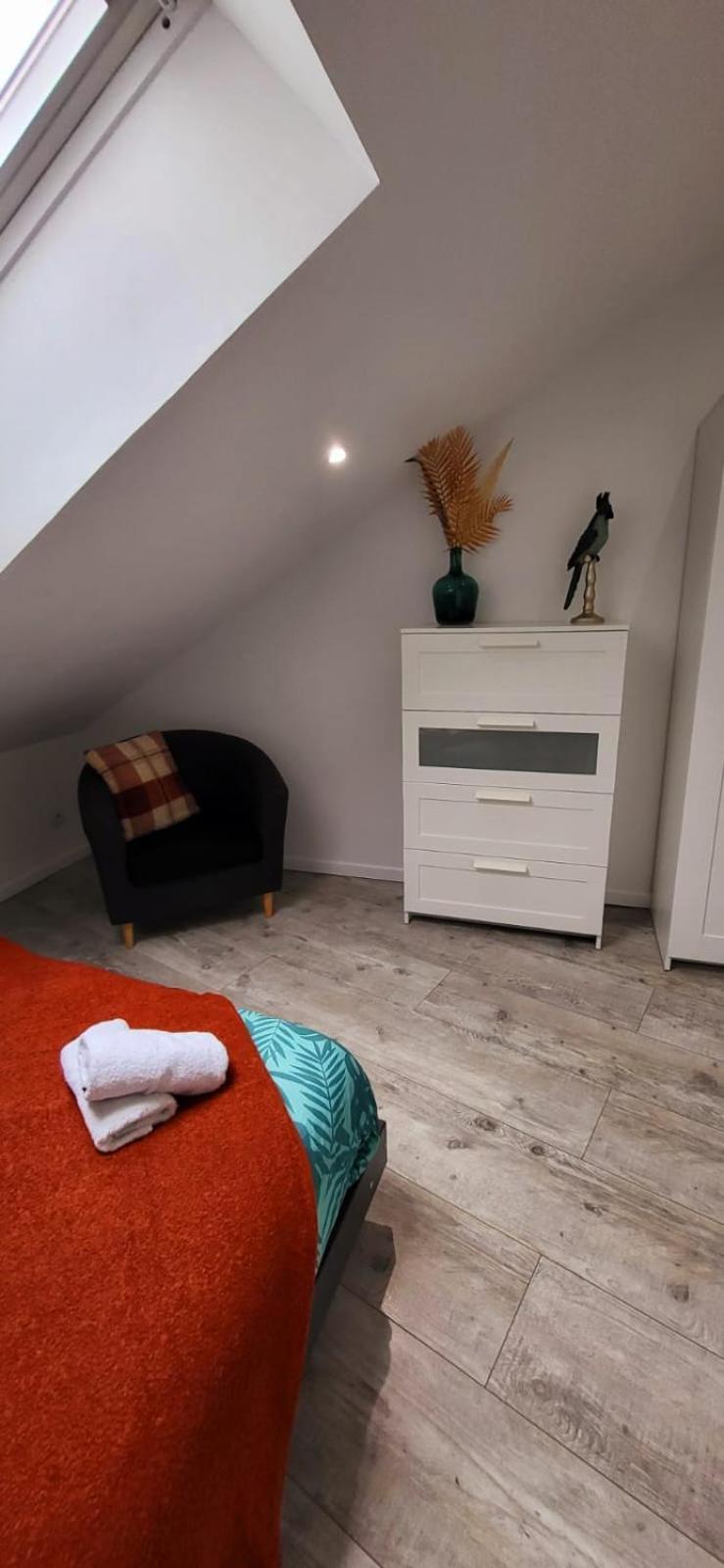 Nalan Orrygeois, Spa, Sauna, Proche Asterix 外观 照片